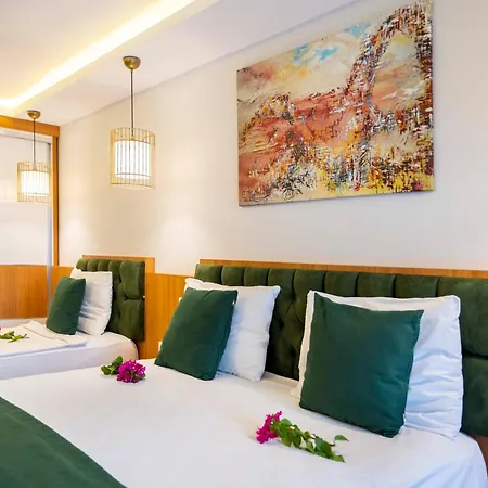 Ξενοδοχείο Mogons Exclusive 3*